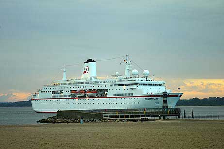 Travemünde Aktuell: Das Traumschiff ist wieder da