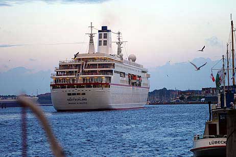 Travemünde Aktuell: Das Traumschiff ist wieder da
