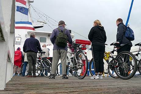 »Boarding« auf dem Schiff »Sven Johannsen«. Foto: ARCHIV TA/KEV 