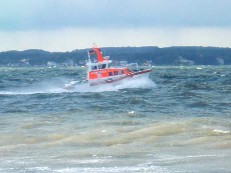 Travemünde Aktuell: Dramatische Rettungsaktion vorm Brodtener Ufer