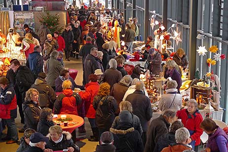 Travemünde Aktuell: Erster Weihnachtsmarkt: