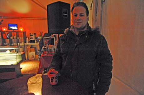 Veranstalter Dennis Gehl ist zufrieden mit dem Neujahrsgarten 2010 /2011. Foto: TA