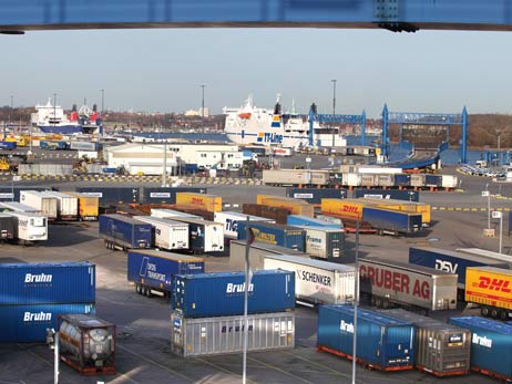 Travemünde Aktuell: Die Lübecker Hafen-Gesellschaft schreibt wieder schwarze Zahlen