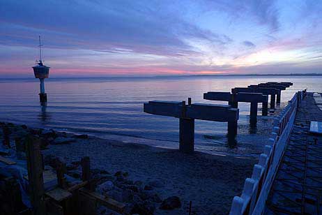 Travemünde Aktuell: Morgenrot kündigt vom schönen Tag