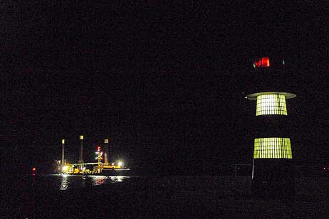Travemünde Aktuell: Baggerarbeiten an der Nordermole mit der MP 27
