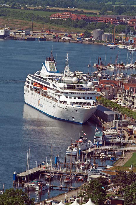 Travemünde Aktuell: Kreuzfahrer Gemini auf Ostseetrip – heute in Travemünde