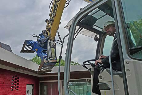 Travemünde Aktuell: Alter Kiosk wird abgerissen: