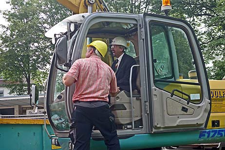 Travemünde Aktuell: Alter Kiosk wird abgerissen: