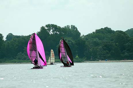 Travemünde Aktuell: Schneider vorzeitig Goldcup-Sieger der Folkeboote