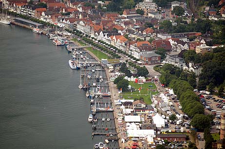 Travemünde Aktuell: 800.000 Gäste auf der »Travemünder Woche 2011«