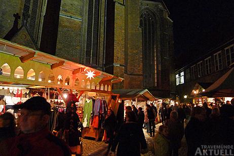 Travemünde Aktuell: Weihnachtsmarkt Ahoi!