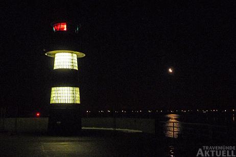 Travemünde Aktuell: Dem Mond hinterher