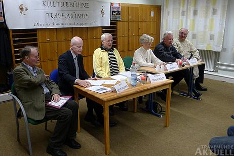 Der Vorstand: Klaus Petersen, Jürgen Lehnhausen, Wolfgang Hovestädt, Meike Flotow, Horst Flotow und Gerd Schröder. Fotos: KARL ERHARD VÖGELE 
