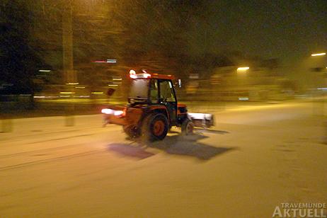 Travemünde Aktuell: Kräftige Schneeschauer und minus 4 Grad »warm«