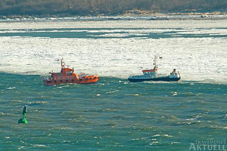Travemünde Aktuell: »OSTE« aus dem Eis geholt