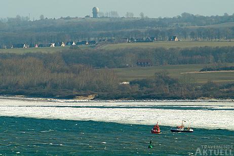 Travemünde Aktuell: »OSTE« aus dem Eis geholt