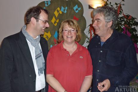 Michael D. Müller (musikalische Begleitung), Kerstin Wecke (Organisation und Durchführung ) und Wolfram Eicke (Freier Autor und Liedermacher – Schöpfer des Musicals). Foto: VERANSTALTER 